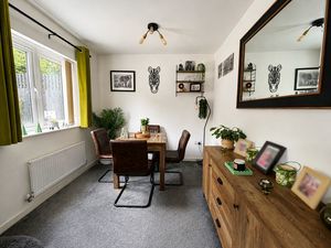 Dining Area_65AR- click for photo gallery